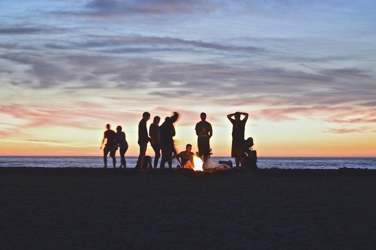 campfire, beach, people-984020.jpg