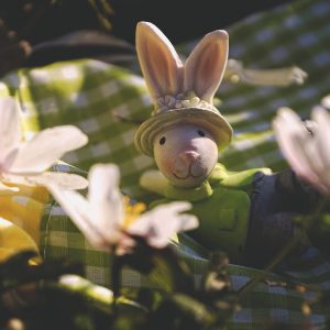easter, easter bunny, decoration-4945288.jpg